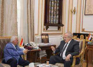 الخشت يستقبل رضوان السيد الفائز...