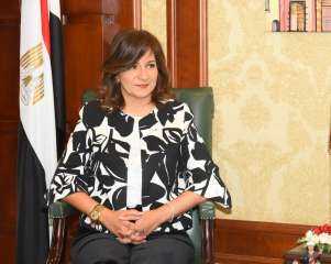 السفيرة نبيلة مكرم: المصريون بالخارج...
