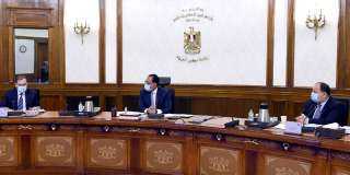 رئيس الوزراء يستعرض أداء موازنة...