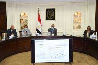 وزير الإسكان يبحث إنشاء مستشفى...