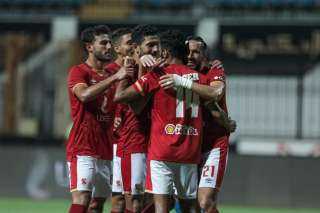الأهلي يفوز على سيراميكا برباعية...