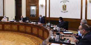 رئيس الوزراء يستعرض مسودة اللائحة...