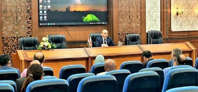 رئيس هيئة التنمية الصناعية يعقد اجتماع موسع مع 16 مستثمر صناعي لمناقشة طلباتهم للاستثمار ببورسعيد