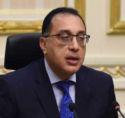 رئيس الوزراء يناقش إجراءات التوسع...