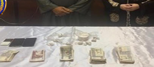 ضبط شخصين بالقاهرة لقيامهما بالإتجار فى المواد المخدرة وبحوزتهما كمية من مخدر الهيروين