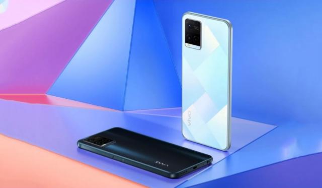 بسعر يناسب الجميع.. ”فيفو” تطلق هاتف vivo Y21