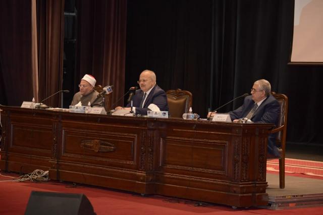 الخشت: بناء إنسان مصري جديد يبدأ بتطوير العقل تطويرا منضبطا