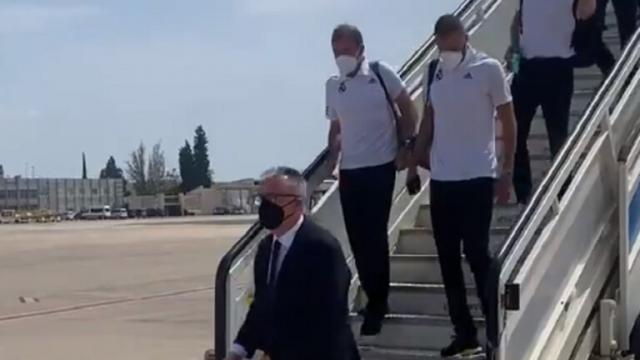 بعثة ريال مدريد إلى فالنسيا تنجو من حادث مروع