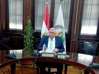 وزير الزراعة يتابع اعمال هيئة...