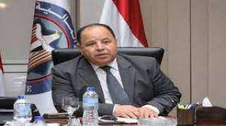 وزير المالية يوضح حقيقة فرض...
