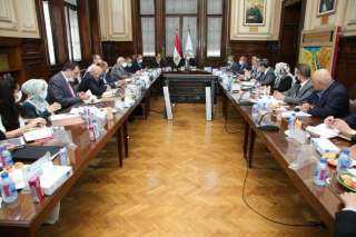 وزير الزراعة يترأس اجتماع اللجنة...