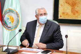 وزير الزراعة يترأس اجتماع مجلس...