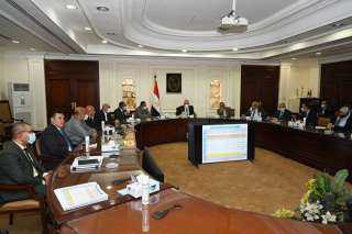 ‫ وزير الإسكان يتابع الموقف...