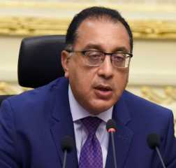 رئيس الوزراء يُهنئ وزير الإسكان...