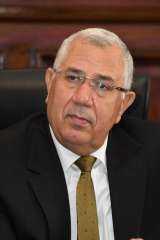 وزير الزراعة يوافق على صرف...