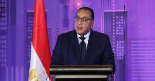 مصطفي مدبولى يتابع مع رئيس هيئة...