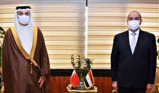 وزير الطيران المدنى يلتقى سفير...
