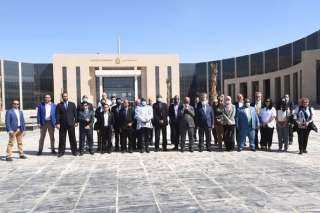 وزارة الخارجية تنظم جولة للسفراء...
