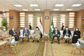 محافظ الشرقية يستقبل مدير جمعية...