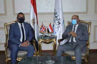 وزير النقل يستقبل وزير الدولة...