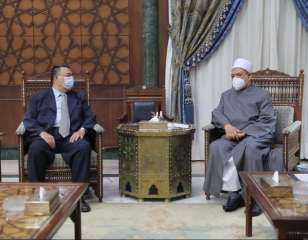 الإمام الأكبر: تربطنا بماليزيا علاقات...