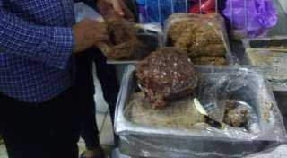 ضبط طن مواد غذائية ولحوم...