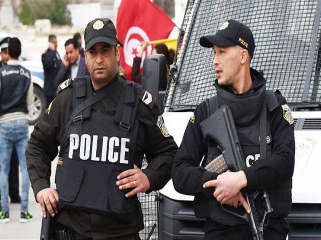 جريمة مروعة في تونس.. أم تذبح طفليها وتلقي بنفسها من الطابق الثالث