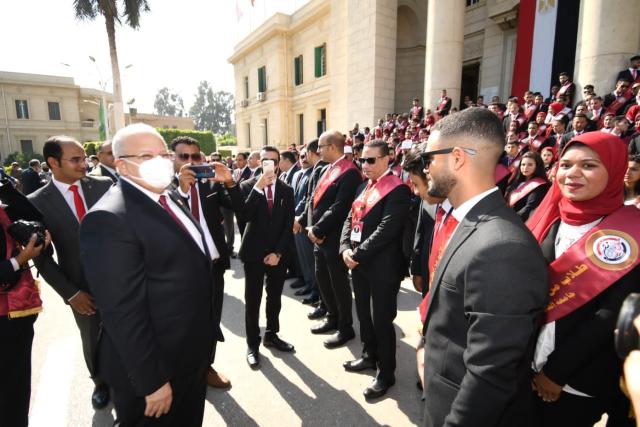 الخشت يستعرض تطور الحركة الطلابية في مصر ودورها الوطني عبر التاريخ