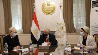 وزير التربية والتعليم يلتقى سفير...