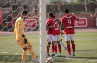 الشوط الأول.. الأهلي يتقدم على...