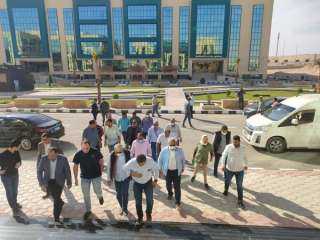 مسئولو” الإسكان ” يتفقدون المشروعات...