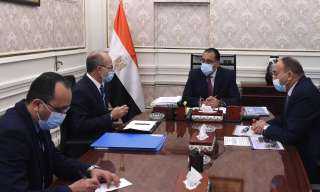 مدبولى يلتقى رئيس مجلس إدارة...