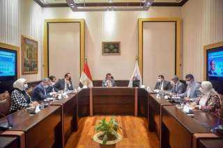 القائم بعمل وزير الصحة يوجه...