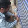 تحرير محاضر مخالفات وغلق تشميع...