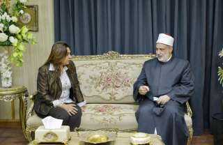 محافظ دمياط تستقبل وكيل الأزهر...