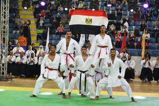 وزير الرياضة يفتتح كأس القارات...