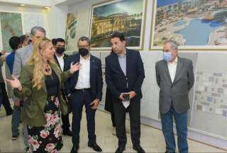 وزارة الخارجية تنظم جولة لسفراء...
