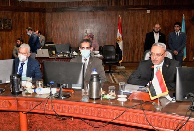 محافظ الغربية يستعرض تقرير توطين أهداف التنمية المستدامة في اجتماع مجلس الجامعة