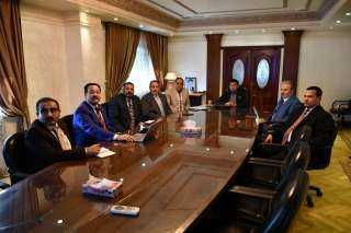 وزير الرياضة يتابع الفرص الاستثمارية...