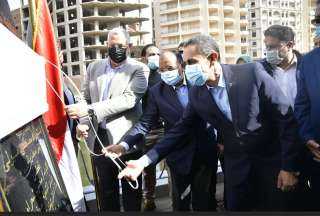 وزيرا التنمية المحلية والزراعة ومحافظ...