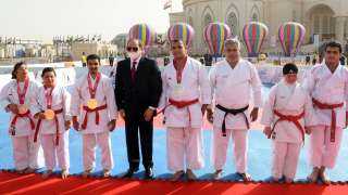 الرئيس السيسي يتفقد الساحة الرياضية...