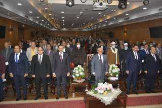 محافظ بورسعيد  يشهد ندوة...