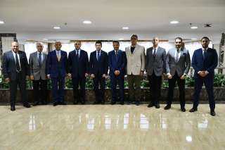 وزير الرياضة يلتقي مجلس إدارة...