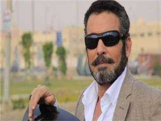 تكريم أحمد عبد العزيز فى...