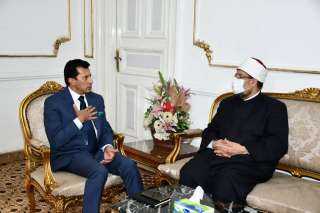 وزيرا الأوقاف والشباب والرياضة يبحثان...
