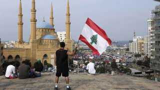 لبنان.. احتجاجات وإغلاق طرق احتجاجًا...