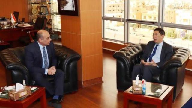 محمد الزلاط: فرص كبيرة للتعاون الصناعي مع سنغافورة كشريك استراتيجي