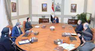 الرئيس السيسي يطلع على الموقف...