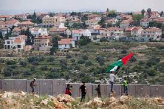 الخارجية الفلسطينية: وقف جرائم الاستيطان السبيل الوحيد لاستعادة الأمل بالسلام