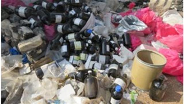 ضبط 15 طن نفايات طبية خطرة داخل مخزن بدون ترخيص بالشرقية  